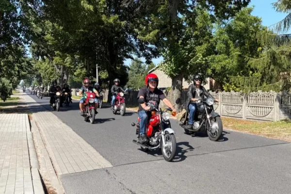 IV Zlot Kultowych Motocykli PRL w Kiełpinach za nami