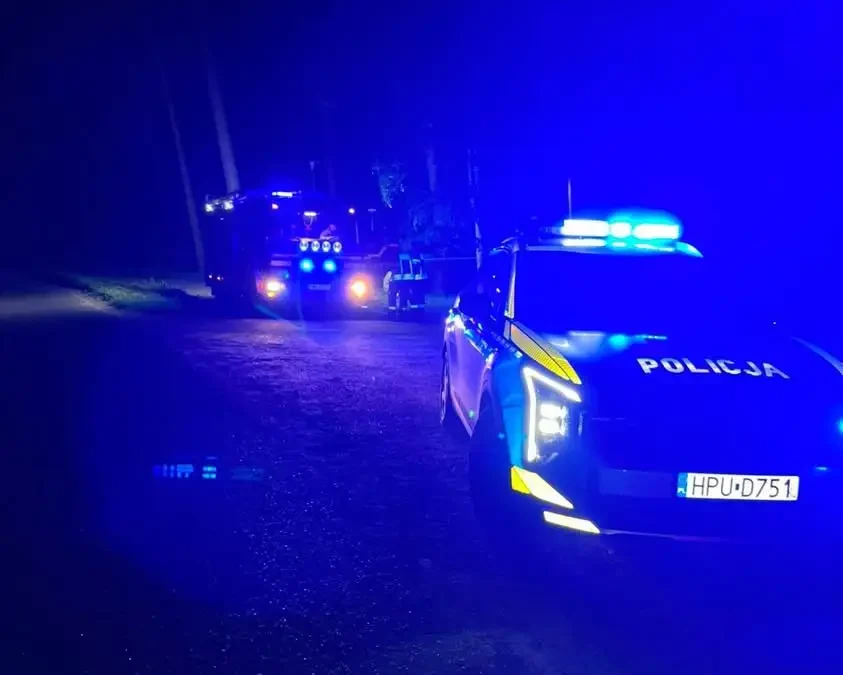 Nocny wypadek w Olejnicy: Yamaha uderzyła w drzewo, dwóch 18-latków rannych