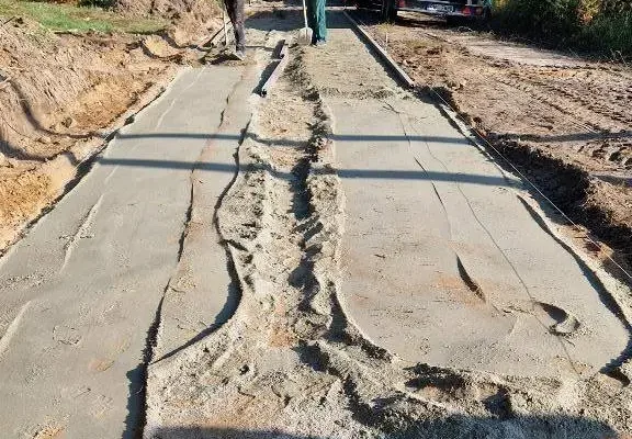 Ruszyła budowa drogi wewnętrznej w Małej Wsi