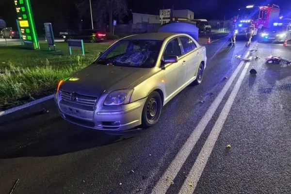 Potrącenie rowerzysty na DK32 w Rakoniewicach – interweniowało Lotnicze Pogotowie Ratunkowe