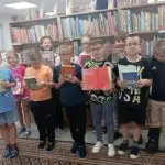 Trzecioklasiści z Kaszczoru odkrywają bibliotekę – dwie wizyty pełne książek